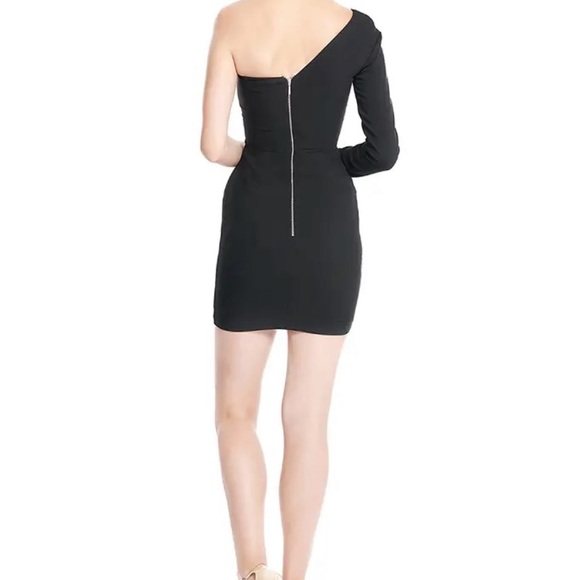 PREM Premonition Elegant Black One-Shoulder Dress with exquisite details - Picture 2 of 14